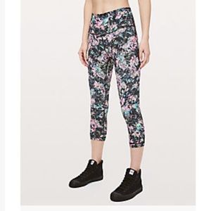 Lululemon Wunder Under Crop 21”